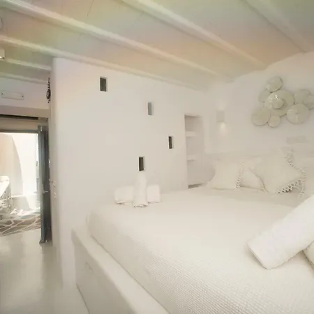 Mykonos White Cave Apartment